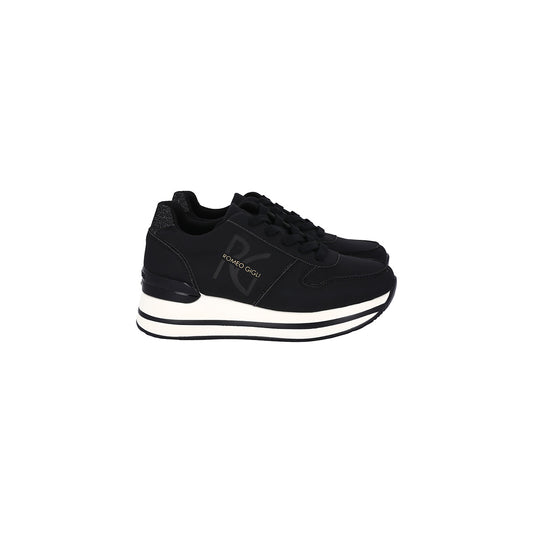 Sneakers total black